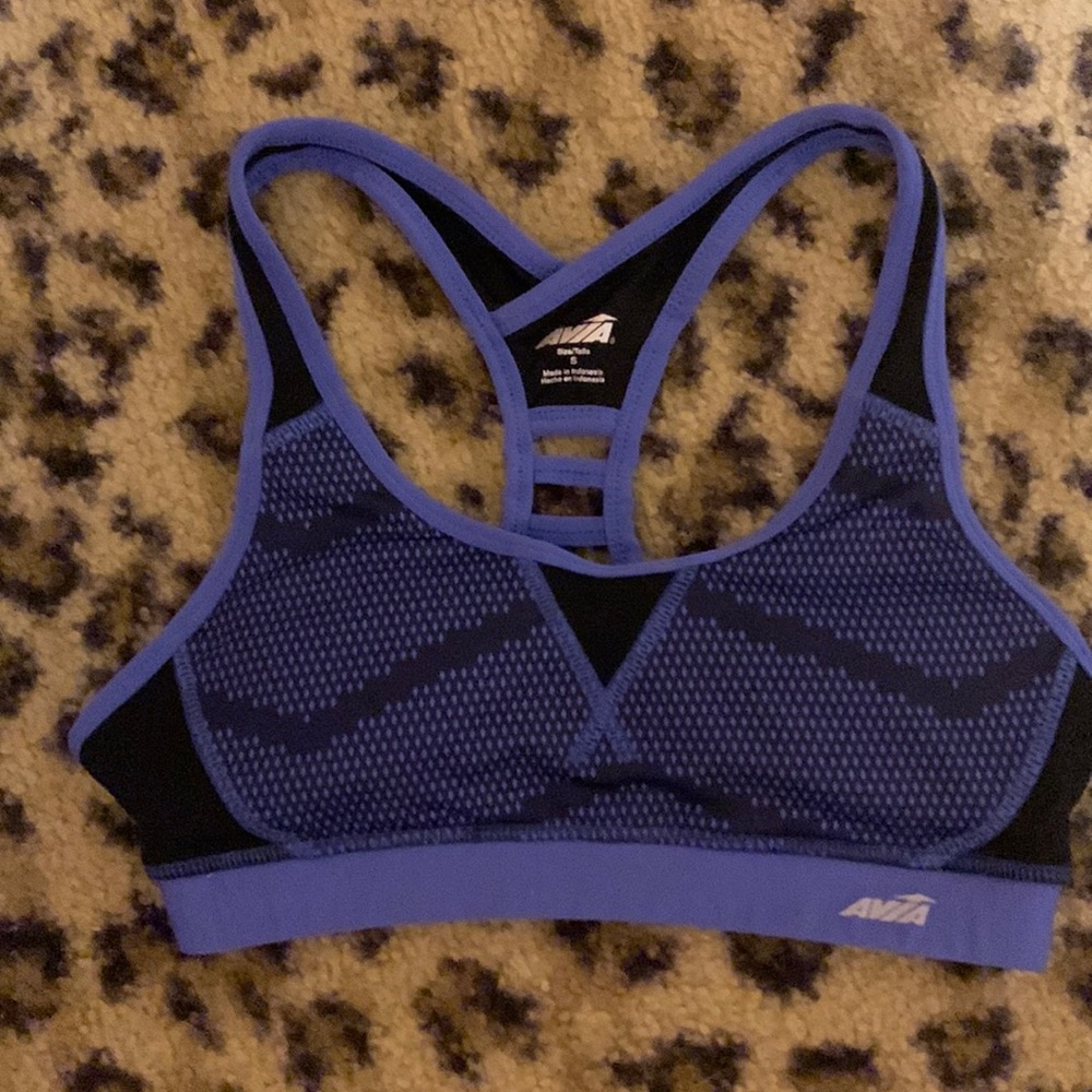 Avia sports bra size Small